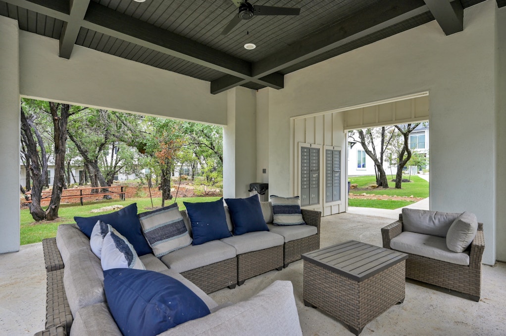 12001 Vista Parke Dr 702, Austin, TX 78726, Presented by Alice